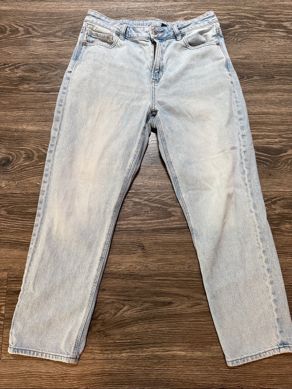 American Eagle Outfitters Light Blue Washed Jeans